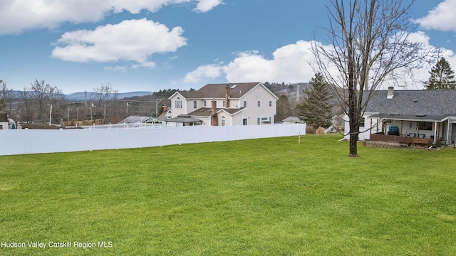 view of yard with a mountain view