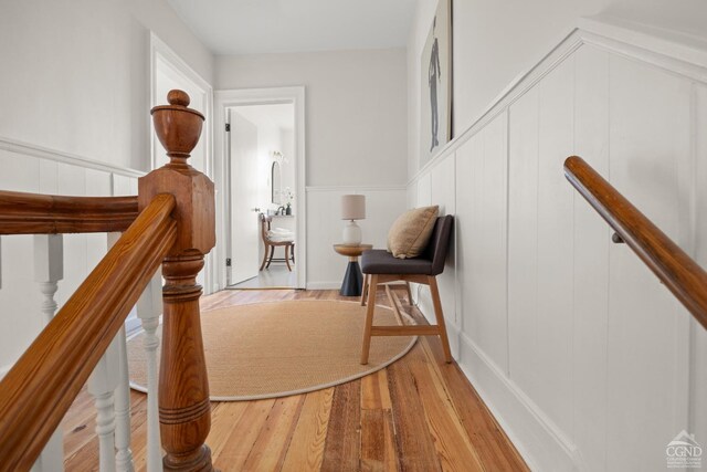 7 Mckinstry Pl, Hudson, NY 12534 - sitting room with light wood finished floors and a decorative wall