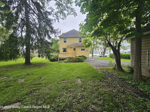 16 Oakwood Blvd, Hudson, NY 12534 - view of green lawn featuring a deck