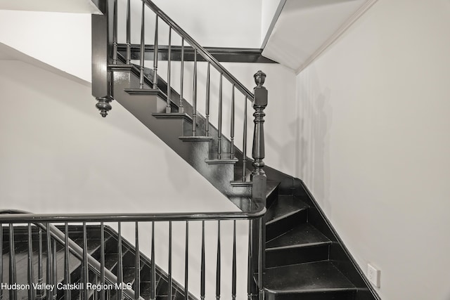 356 Warren St, Hudson, NY 12534 - view of stairway