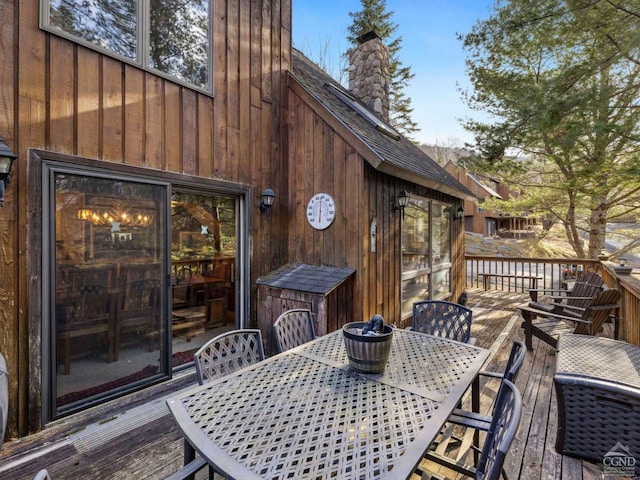deck featuring outdoor dining space