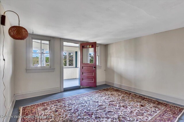 4930 State Route 81, Greenville, NY 12083 - foyer entrance featuring baseboards
