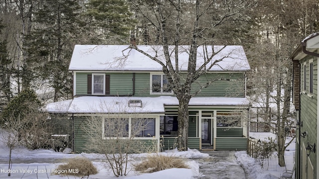 view of front of property