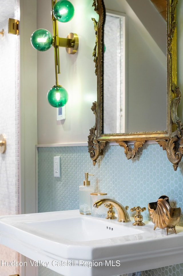 details with sink