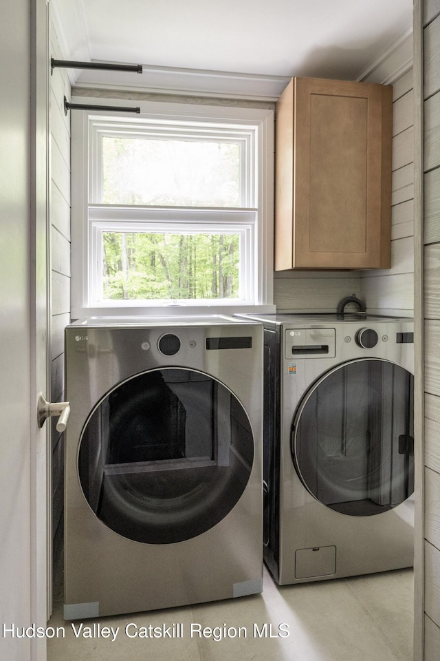 55 Ginger Rd, High Falls, NY 12440 - laundry room with washing machine and clothes dryer and cabinet space