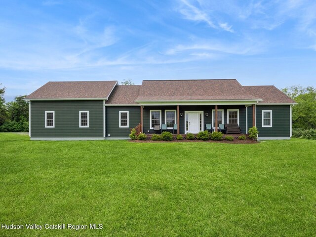 40 Bridle Path Ln, High Falls, NY 12440 - ranch-style house featuring covered porch, a front yard, and roof with shingles