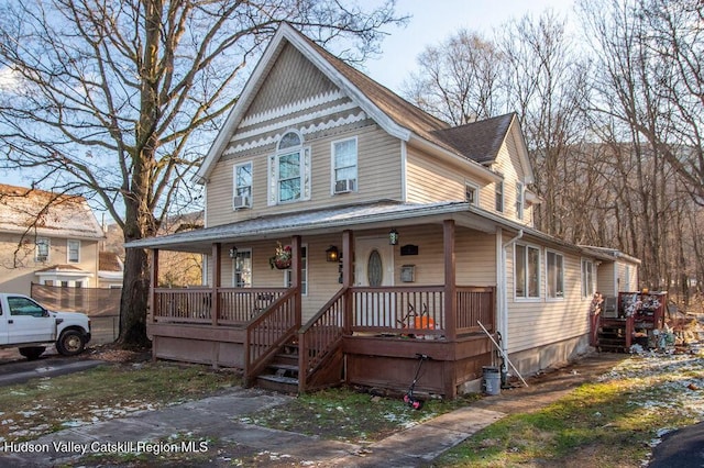 view of front of house with a porch