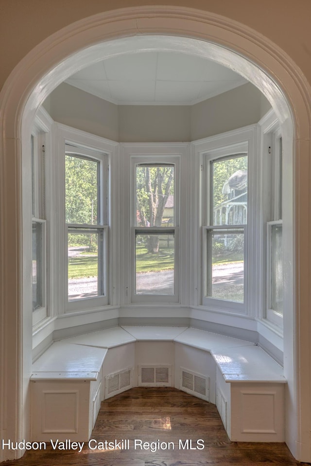 186 2nd St, Port Ewen, NY 12417 - detailed view of wood finished floors and arched walkways