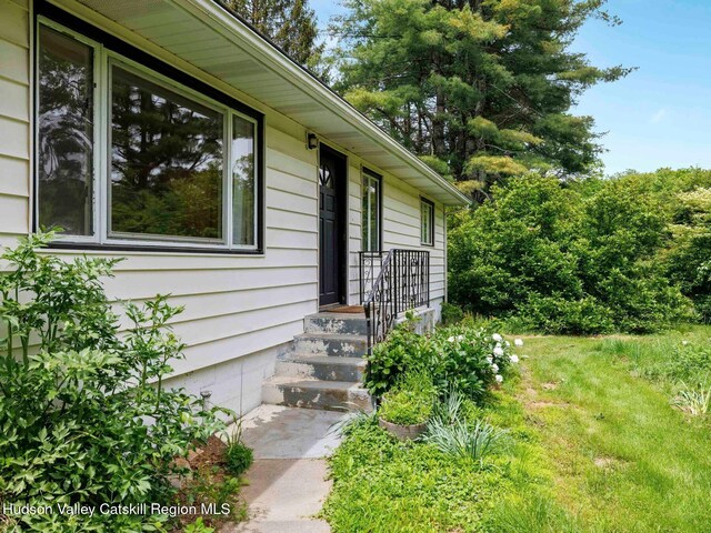 37 Marys Ln, Stone Ridge, NY 12484 - photo 5