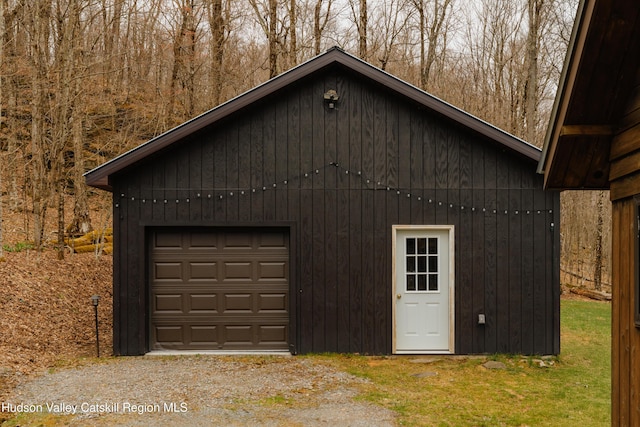 view of detached garage