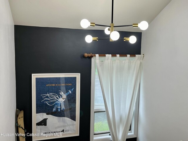 72 Hunter Dr Unit L-1, Hunter, NY 12442 - detailed view of a chandelier