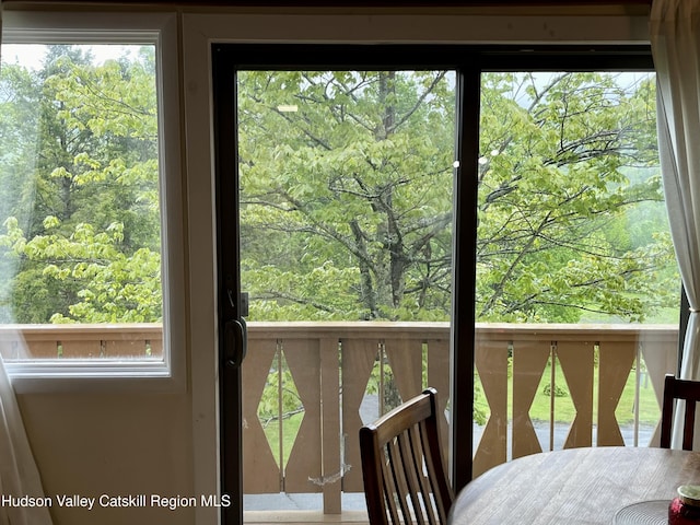 72 Hunter Dr Unit L-1, Hunter, NY 12442 - dining area view