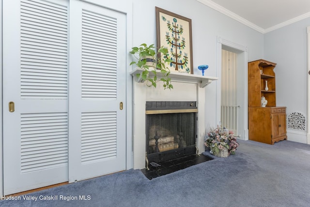 carpeted living room featuring ornamental molding