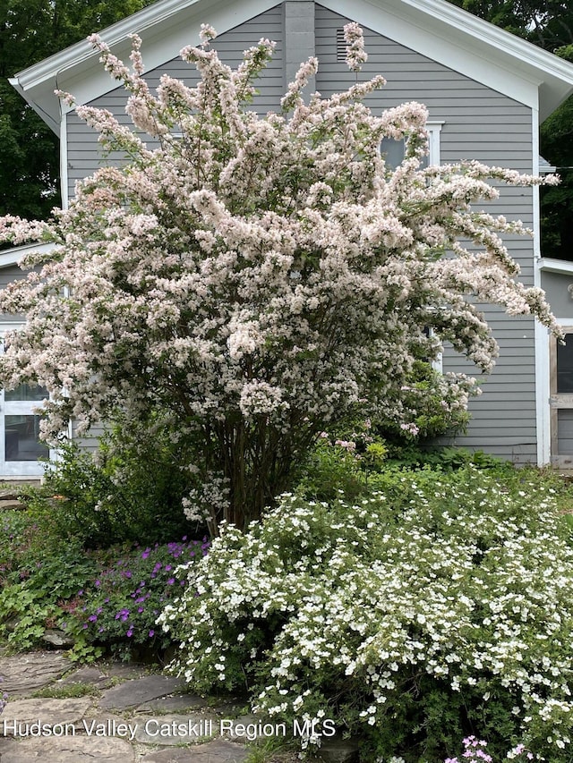 view of property exterior