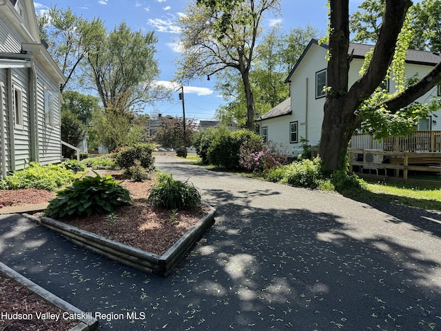 244 Jefferson Hts, Catskill, NY 12414 - view of yard