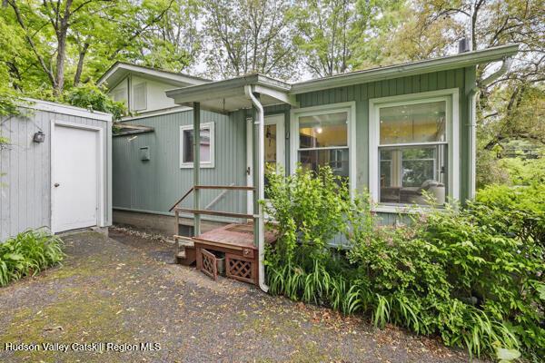 18 Harrington St, New Paltz, NY 12561 - photo 4