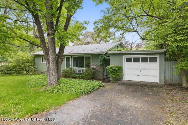 18 Harrington St, New Paltz, NY 12561 - photo 2
