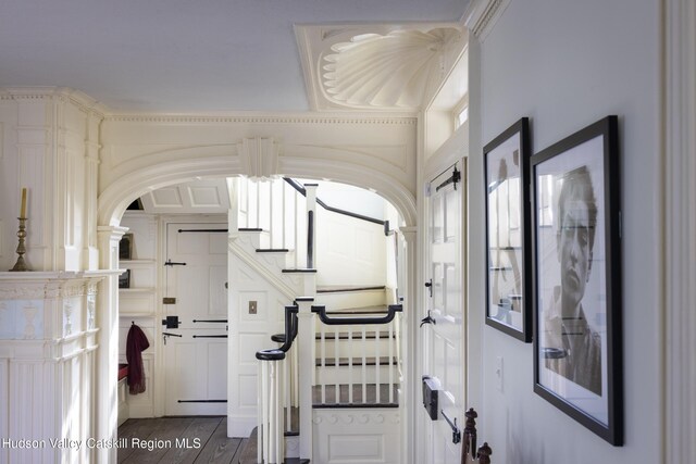 18 Striebel Rd, Woodstock, NY 12498 - interior space featuring arched walkways and wood finished floors