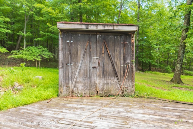 view of outdoor structure