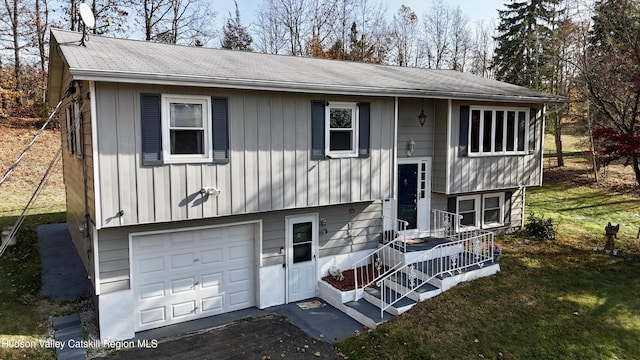 split foyer home with an attached garage