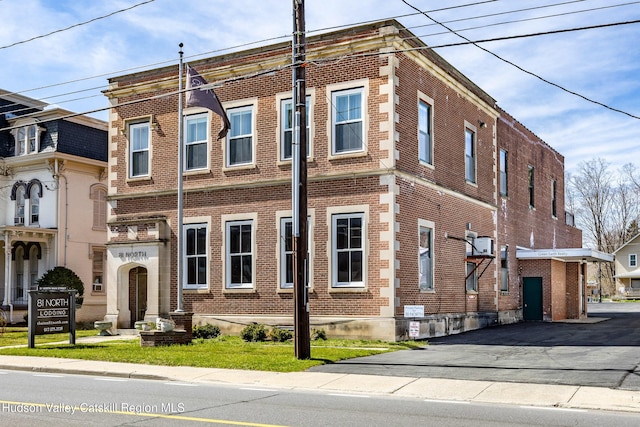 81 N Main St, Ellenville, NY 12428 - exterior space