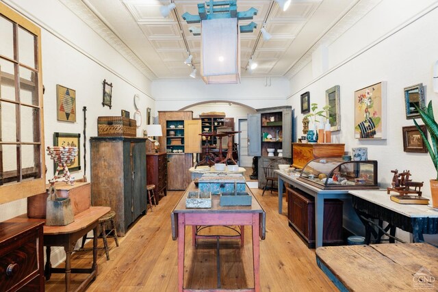 526-528 Warren St, Hudson, NY 12534 - interior space featuring light wood finished floors and arched walkways
