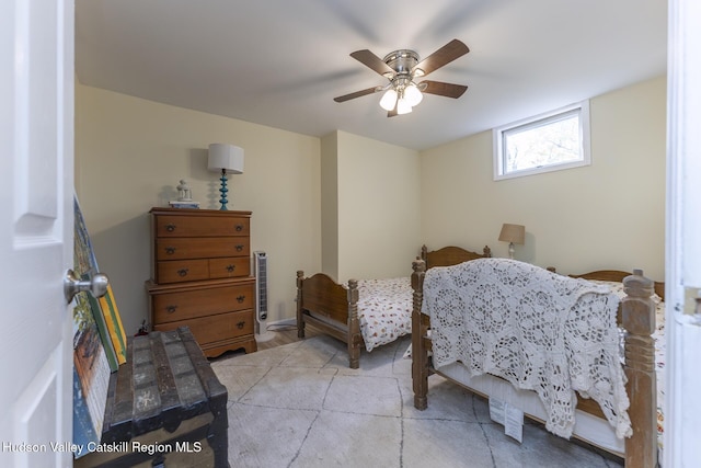 bedroom with ceiling fan