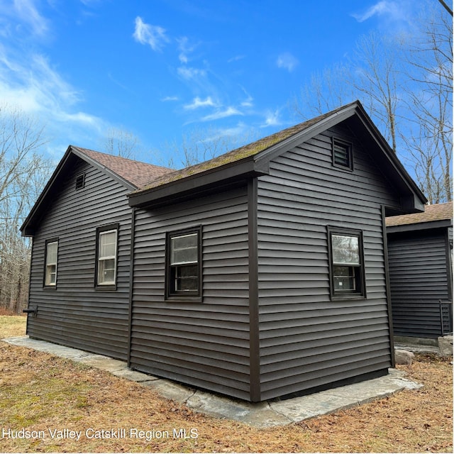 view of property exterior