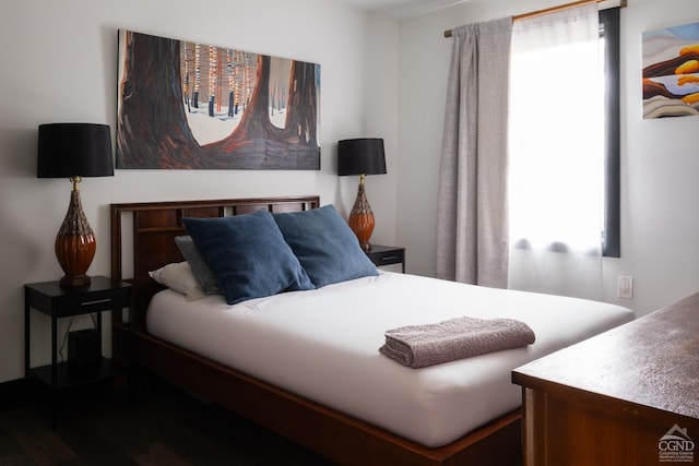 352 Columbia St, Hudson, NY 12534 - bedroom with multiple windows