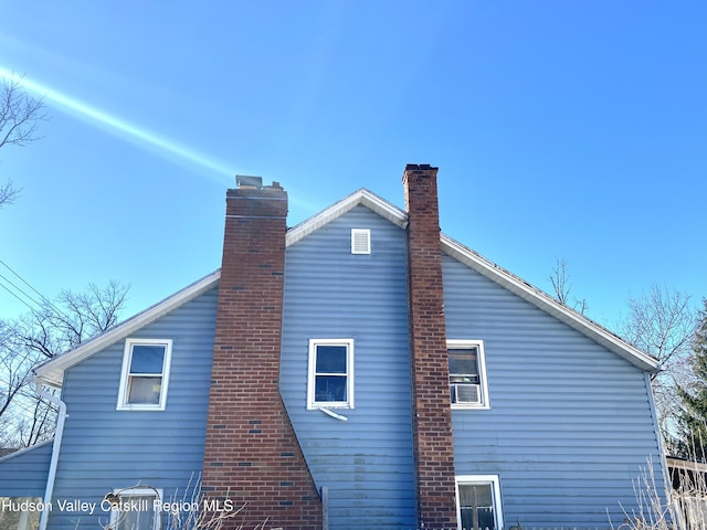 view of side of property