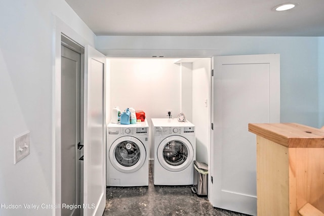158 Rivka Rd, Saugerties, NY 12477 - clothes washing area featuring washing machine and clothes dryer, recessed lighting, and laundry area