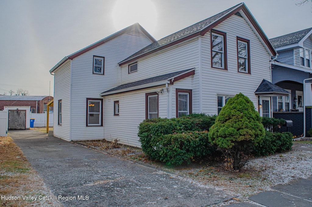 view of front of house