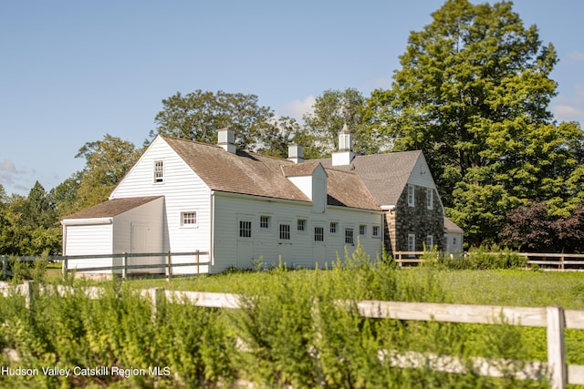 view of home's exterior