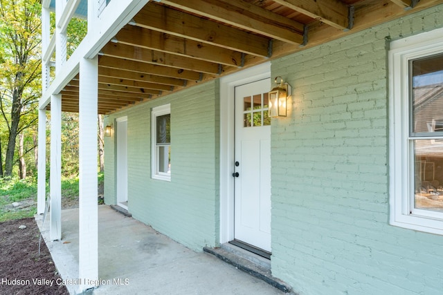 view of property entrance