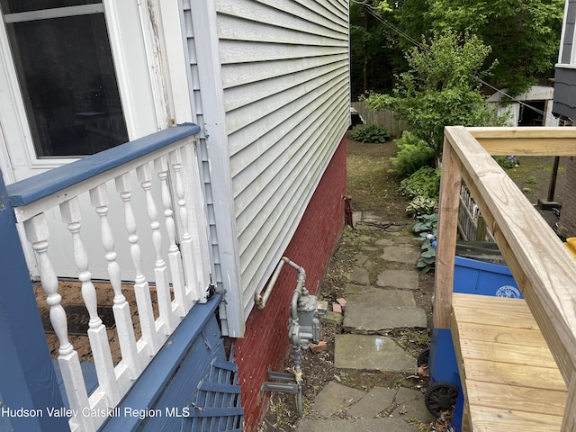 63 Gill St, Kingston, NY 12401 - exterior view