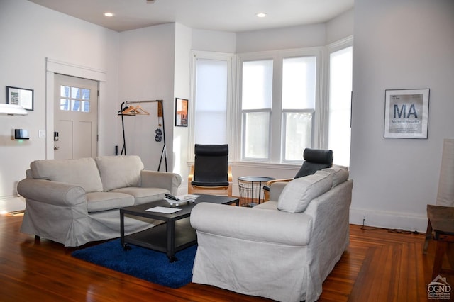 17-23 Linden St, Pittsfield, MA 01201 - living room featuring baseboards and recessed lighting