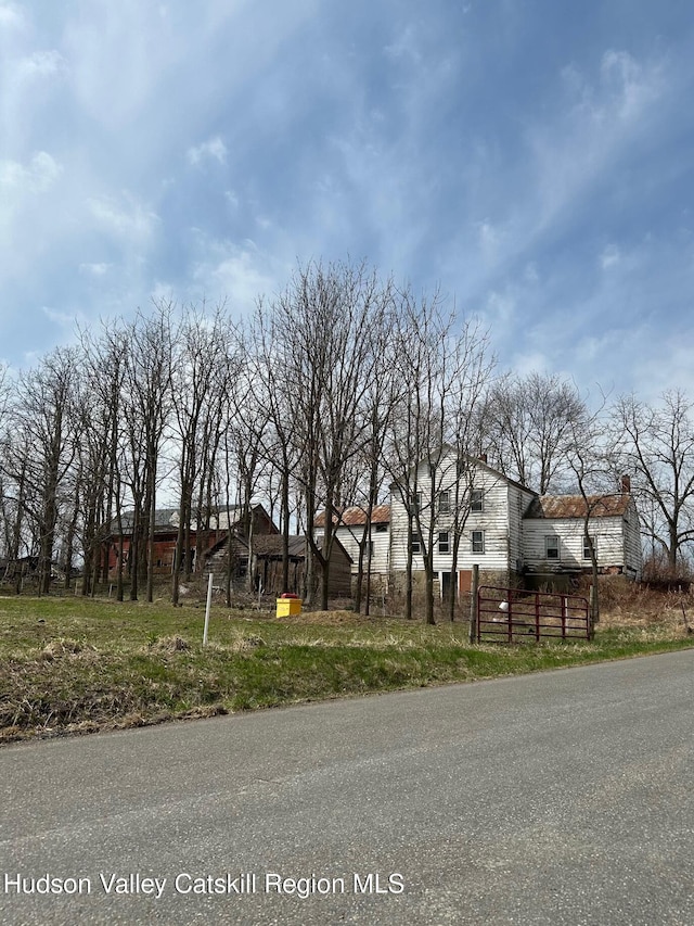 243 Lasher Rd, Germantown, NY 12526