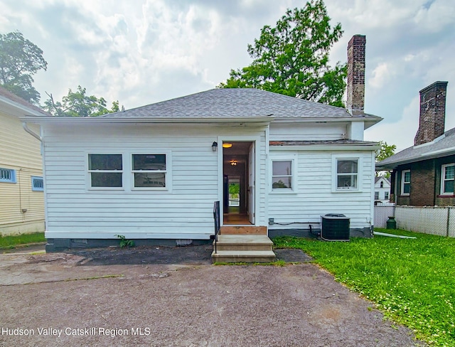 40 Fairview Ave, Hudson, NY 12534 - view of front of house with a chimney