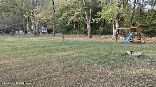 179 Grove St, Tillson, NY 12486 - view of grassy yard