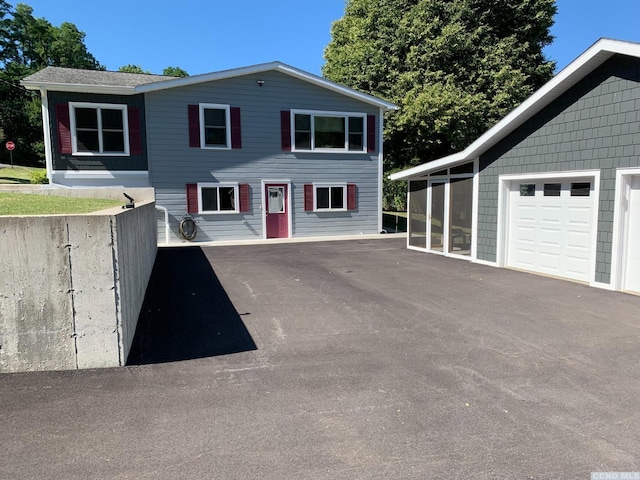 160 Willowbrook Rd, Hudson, NY 12534 - view of front of property