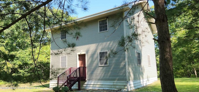 374 N Ridge Rd, Hannacroix, NY 12087 - view of side of home featuring a yard