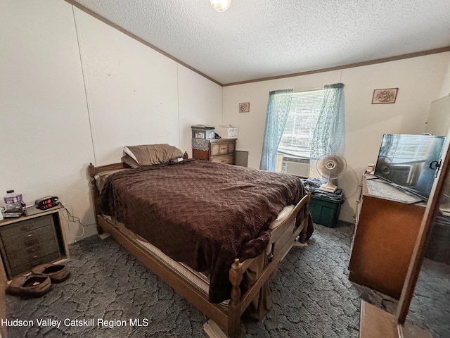 199 Echo Hill Rd, Saugerties, NY 12477 - bedroom featuring ornamental molding, carpet flooring, and a textured ceiling