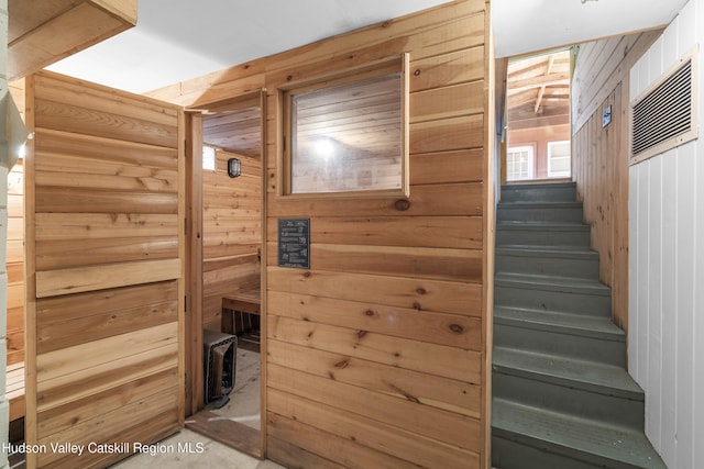 view of sauna / steam room