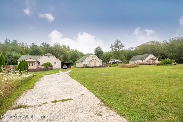 view of yard featuring a carport