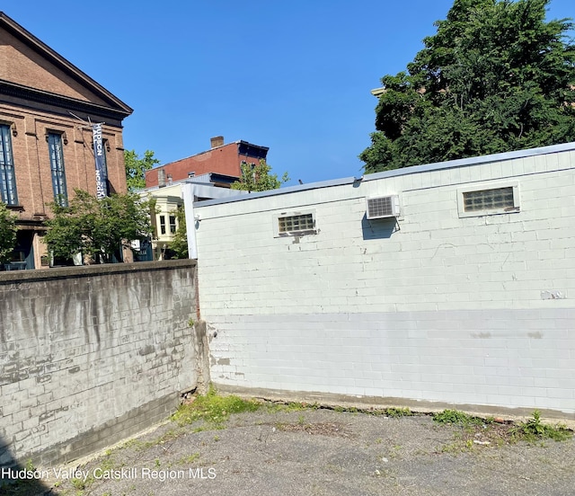 336 Warren St, Hudson, NY 12534 - view of home's exterior