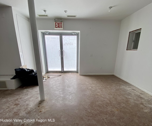 336 Warren St, Hudson, NY 12534 - spare room with baseboards