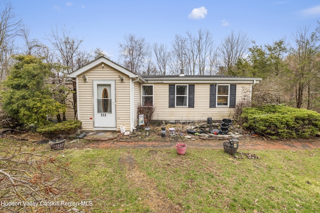 252 Ruby Rd, Kingston, NY 12401 - view of front of home with a front lawn