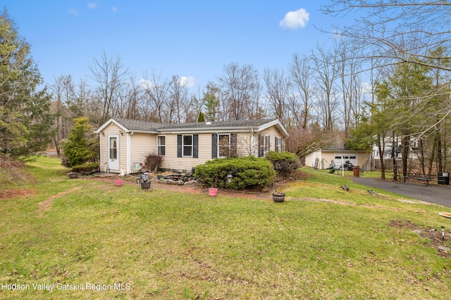 252 Ruby Rd, Kingston, NY 12401 - view of front facade with a front yard