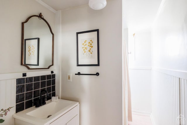 550-552 Columbia St, Hudson, NY 12534 - bathroom featuring a sink