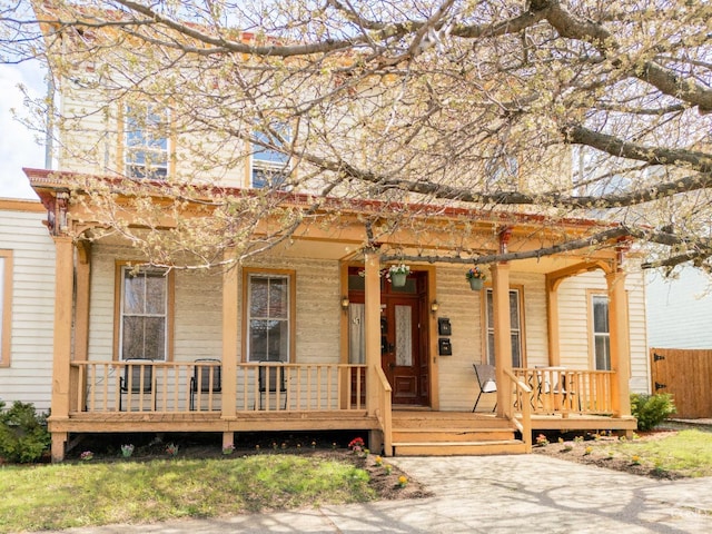 550-552 Columbia St, Hudson, NY 12534 - view of front of property featuring a porch